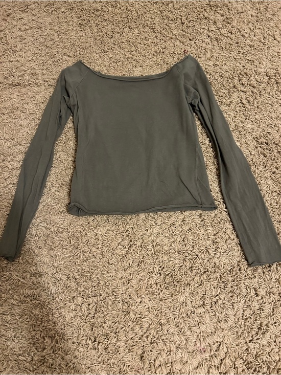 Brandy Melville Tops - Brandy Melville Bonnie off the shoulder top